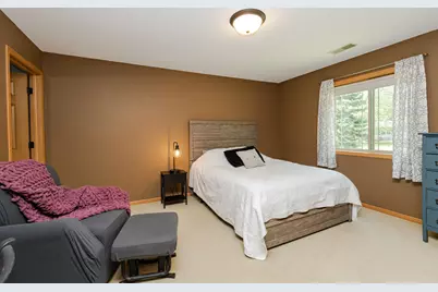 984  Spring Ct, Newburg, WI 53095 - Photo 10