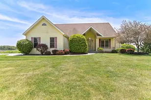 22939 W Overson Rd, Racine, WI 53182 - Photo 2