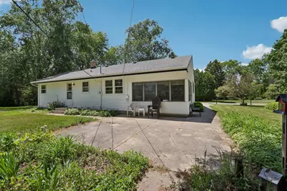 5700 S 41st St, Greenfield, WI 53221 - Photo 22