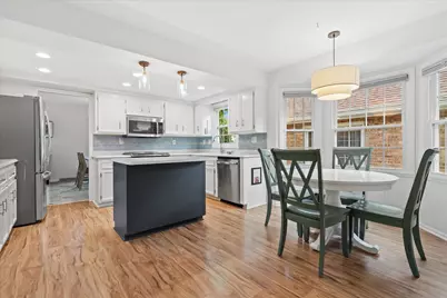 8905 W Meinecke Ave, Wauwatosa, WI 53226 - Photo 8
