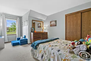 8905 W Meinecke Ave, Wauwatosa, WI 53226 - Photo 18