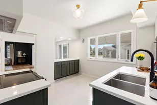 1931 S 59th St, West Allis, WI 53219 - Photo 10