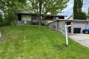 206 Spring St, Sheboygan Falls, WI 53085 - Photo 1