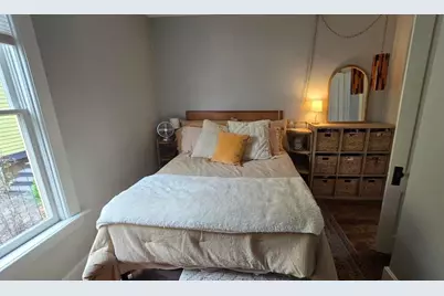 140 E Vine St #Lower, Milwaukee, WI 53212 - Photo 8