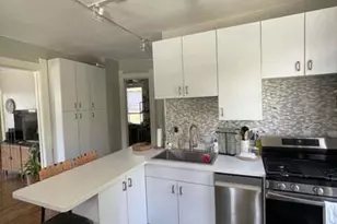 140 E Vine St, Milwaukee, WI 53212 - Photo 6