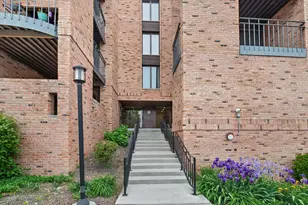 1906 E Shorewood Blvd, Shorewood, WI 53211 - Photo 2