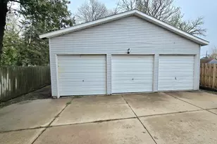 5807 22nd Ave, Kenosha, WI 53140 - Photo 2