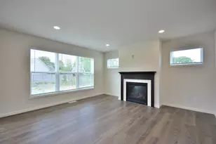 5974 Lillie Cir, Racine, WI 53402 - Photo 4