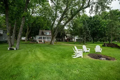 4727  Fontana Beach Rd, Polk, WI 53095 - Photo 12