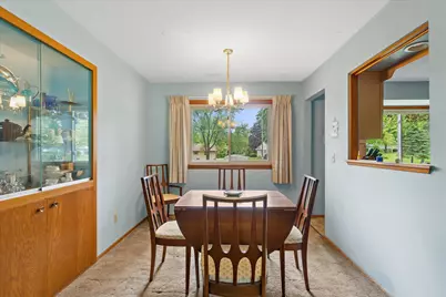 3210 S Ventura Dr, New Berlin, WI 53151 - Photo 12