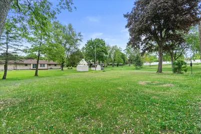 3210 S Ventura Dr, New Berlin, WI 53151 - Photo 32