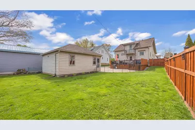 212  Fond Du Lac Ave, Sheboygan Falls, WI 53085 - Photo 30