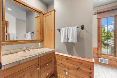 4664  Fontana Rd, West Bend, WI 53095 - Photo 46