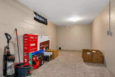2552  Bainbridge St, Campbell, WI 54603 - Photo 14