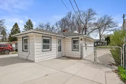 2721 S 50th St, Milwaukee, WI 53219 - Photo 12