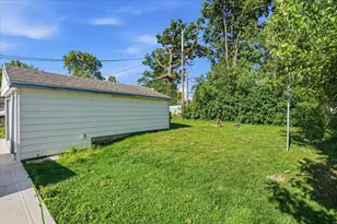 2721 S 50th St, Milwaukee, WI 53219 - Photo 28