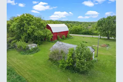 13448 E Creek Rd, Bradford, WI 53114 - Photo 4