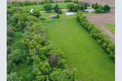 13448 E Creek Rd, Bradford, WI 53114 - Photo 2