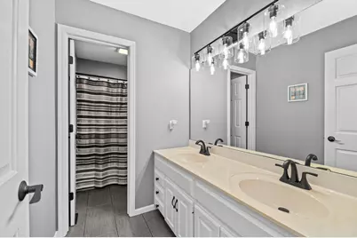 225  Ridge Line Rd, Racine, WI 53105 - Photo 32