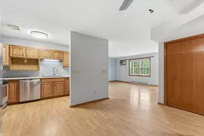 214  Minz Park Cir #2, West Bend, WI 53095 - Photo 8