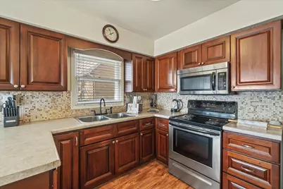 4224 N 67th St, Milwaukee, WI 53216 - Photo 8