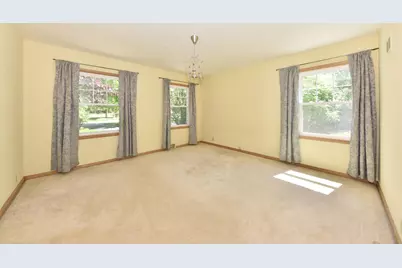 8125 N Santa Monica Blvd, Fox Point, WI 53217 - Photo 18