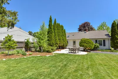 8125 N Santa Monica Blvd, Fox Point, WI 53217 - Photo 26