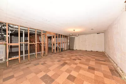 8125 N Santa Monica Blvd, Fox Point, WI 53217 - Photo 20