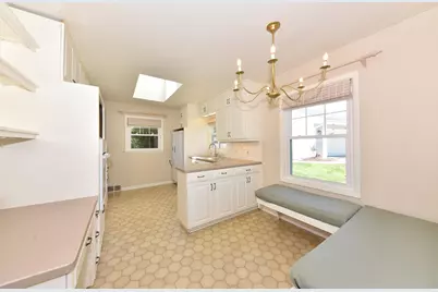 8125 N Santa Monica Blvd, Fox Point, WI 53217 - Photo 8