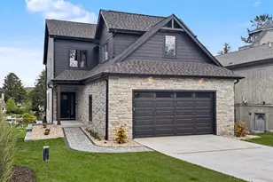 30248 Forest Dr, Burlington, WI 53105 - Photo 4