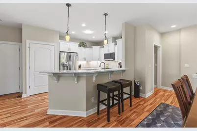 N73W13623  Claas Rd #R4, Menomonee Falls, WI 53051 - Photo 10