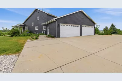 W2832  Sunset Dr, Ashford, WI 53010 - Photo 40