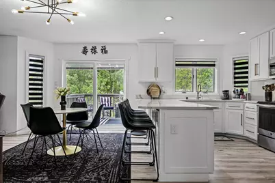 2019  Sandalwood Dr, Onalaska, WI 54650 - Photo 14
