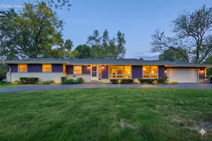 S94W23125 River Oaks Dr, Big Bend, WI 53103 - Photo 2