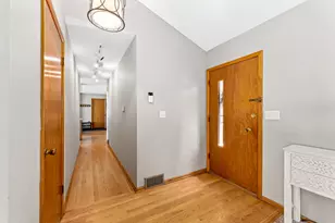 9814 W Green Tree Rd, Milwaukee, WI 53224 - Photo 6