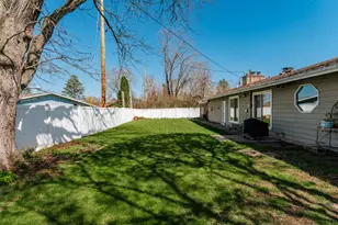9814 W Green Tree Rd, Milwaukee, WI 53224 - Photo 28