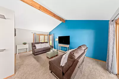 9814 W Green Tree Rd, Milwaukee, WI 53224 - Photo 8