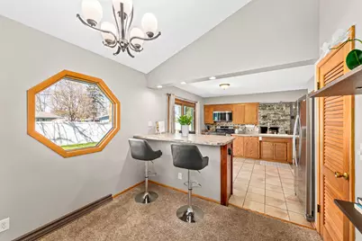 9814 W Green Tree Rd, Milwaukee, WI 53224 - Photo 10