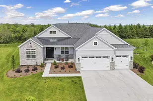 1740 Stonemill Cir, Lake Geneva, WI 53147 - Photo 2