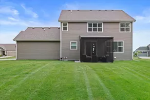 N61W21572 Legacy Trail, Menomonee Falls, WI 53051 - Photo 34
