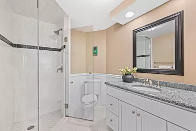 4797 N Newhall St, Whitefish Bay, WI 53211 - Photo 20