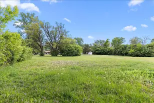 3223 W Cold Spring Rd, Greenfield, WI 53221 - Photo 34