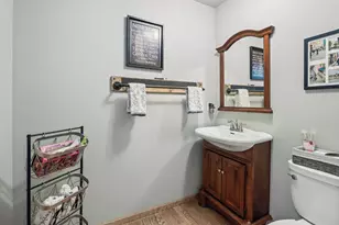 512 Wiswell Dr, Williams Bay, WI 53191 - Photo 16