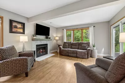 512  Wiswell Dr, Williams Bay, WI 53191 - Photo 6