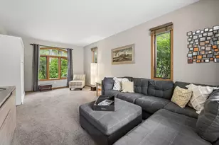 512 Wiswell Dr, Williams Bay, WI 53191 - Photo 8