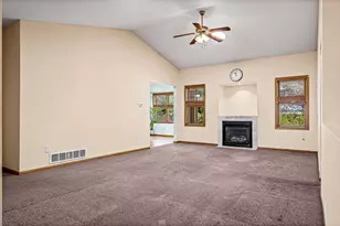 1332 Harvest Cir, Holmen, WI 54636 - Photo 4