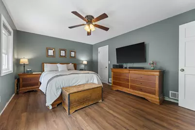 12205 N Vega Ave, Mequon, WI 53097 - Photo 66