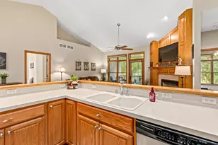 N63W23905 Terrace Dr, Sussex, WI 53089 - Photo 12