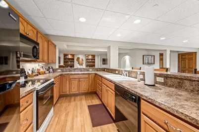 N63W23905  Terrace Dr #6, Sussex, WI 53089 - Photo 30