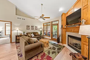 N63W23905 Terrace Dr, Sussex, WI 53089 - Photo 6